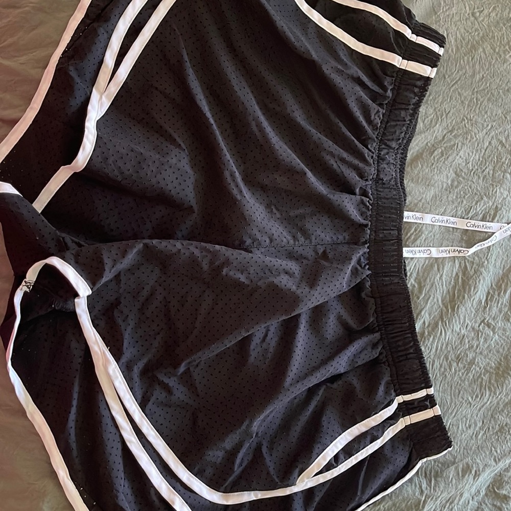 Calvin Klein workout short with liner inside